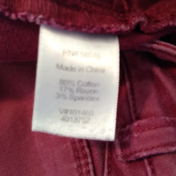 3/$15 Coldwater Creek Natural fit maroon jeans - Picture 3 of 4